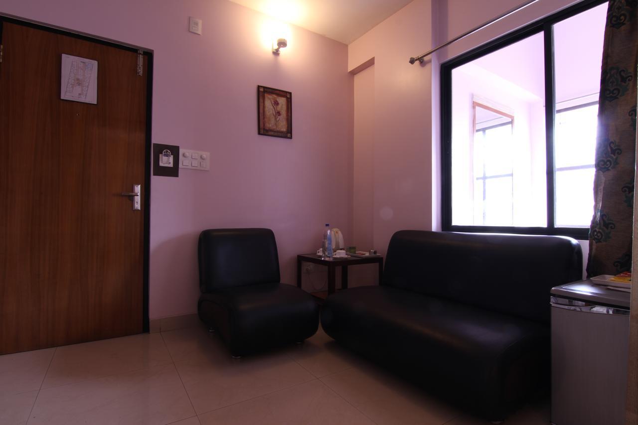 Hotel Rajawas Dibrugarh Exterior photo